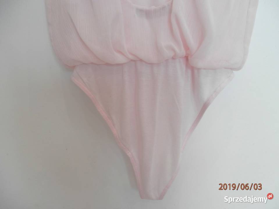 Bluzka Body Modne Plecy Pudrowa Top Bershka Nowa Bluzki i koszule Łomża