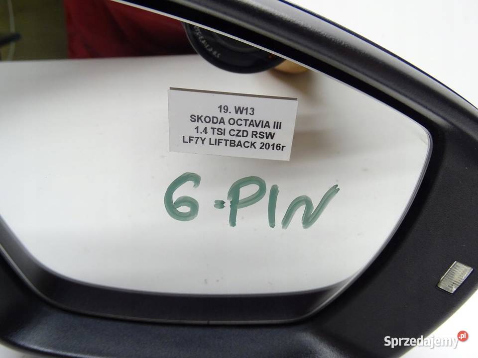 LUSTERKO PRAWE PRAWY PRZÓD SKODA OCTAVIA III osobowe