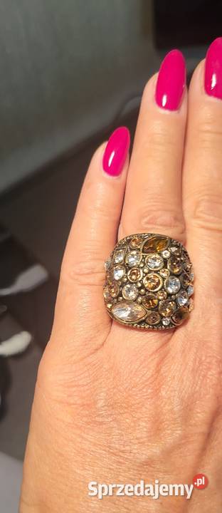 Błyszczący prześliczny sygnet z kolczykami Pierścionki Bielsko-Biała