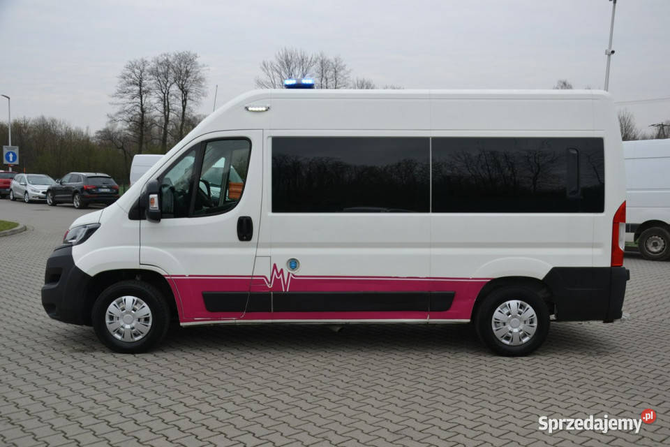 Peugeot Boxer 22 hdi 165 model 2022r ambulans biały Kęty