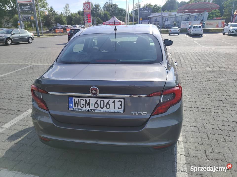 Fiat Tipo 14 95 Sedan LPG niski przebieg manualna Siemianowice Śląskie