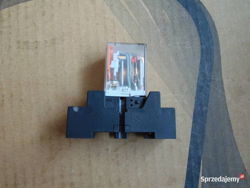 Przekaźnik polski R4 z podstawką cewka 230V Pelplin