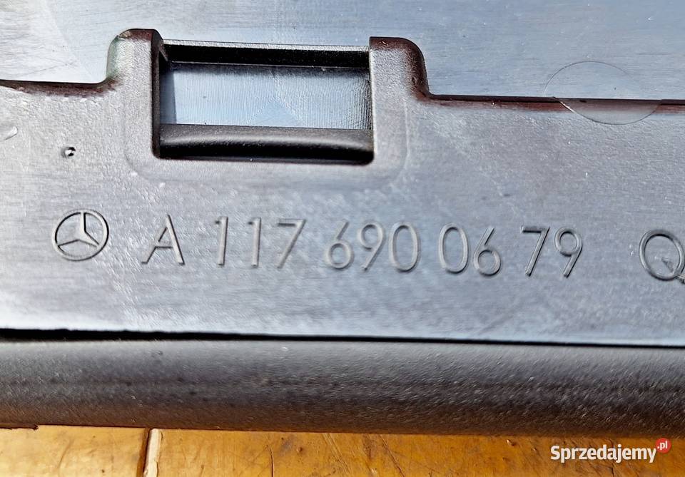 MERCEDES CLA W117 SHOTING BRAKE OSŁONA SŁUPKA listwy boczne Radom