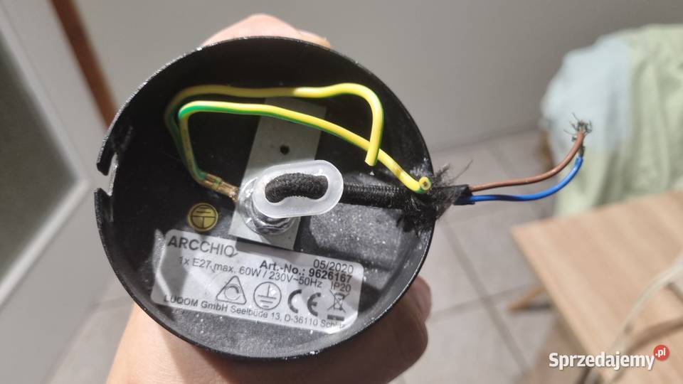 Lampa wisząca na przewodzie np wyspę sprzedam