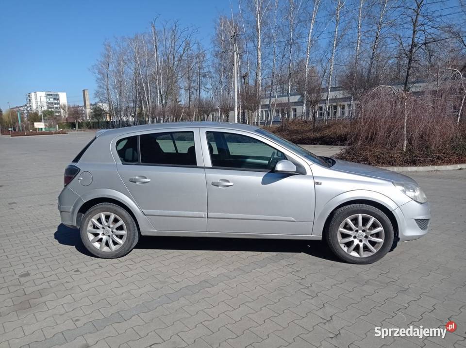 Opel Astra 17 CDTI Zadbany Klima ważne Opłaty