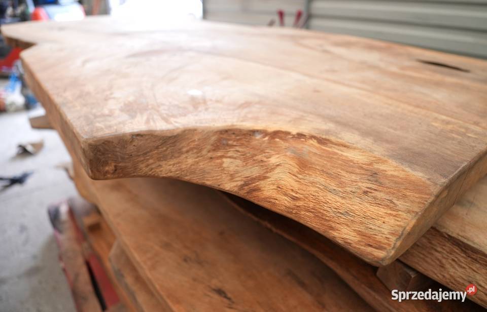 Blaty z litego drzewa mango Goławin