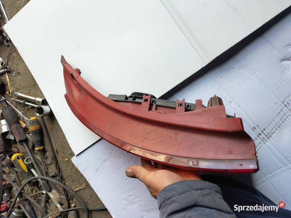 Citroen C3 MK1 LAMPA TYŁ TYLNA LEWA WKŁAD LAMPY