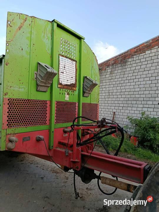 Rozrzutnik Agromet Pilmet Tytan 8 Plus Charłub