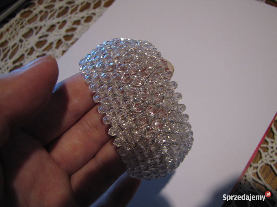 Komplet biżuterii bransoletka Caprice kolczyki Pruchnik