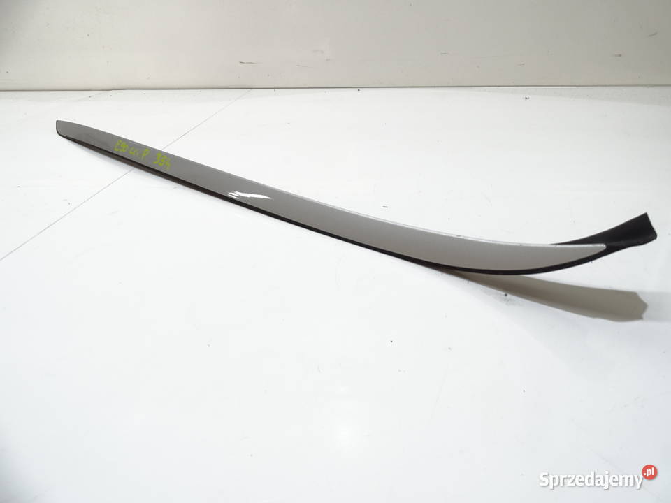 LISTWA SZYBY CZOŁOWEJ PRAWA BMW E90 LCI 354 Strzyżewice sprzedam