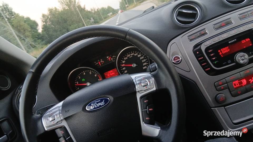 Uszkodzony Ford Mondeo Mk4 uszkodzony