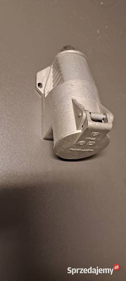 Gniazdo siłowe metalowe 16A 4P Myślenice