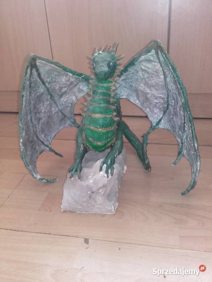 Smoczyca z gipsu Warszawa