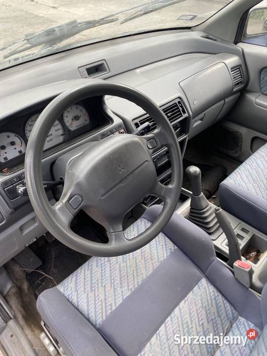 Mitsubishi Space Runner 18 GLXi na części SILNIK