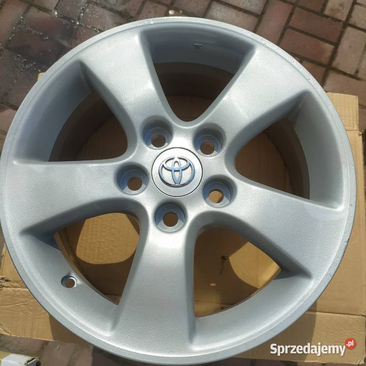 Felgi aluminiowe toyota2 komplety Huta Stara B