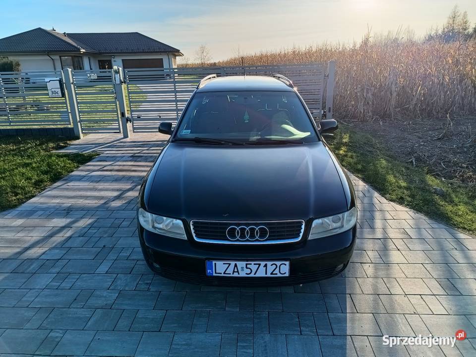 Audi A4 B5 LIFT 18 benzyna Avant ładny stan bez