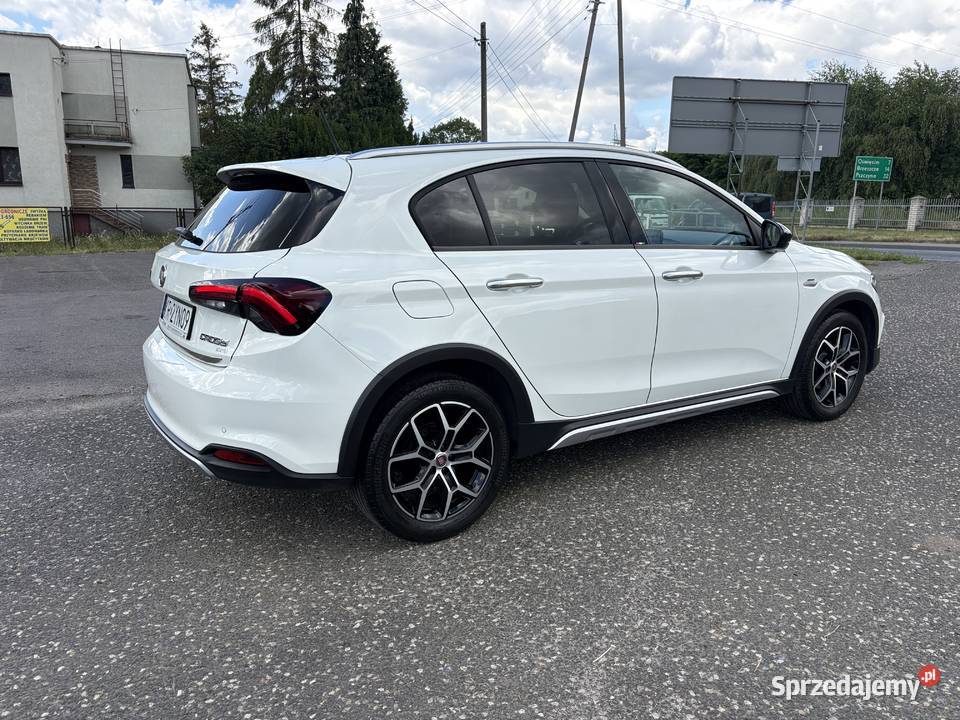FIAT TIPO CROSS Salon BezwypKlimaSkóra NAWIFull 100KM małopolskie
