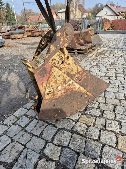 Łyżka do koparki 30 z wyrzutem hydraulicznym