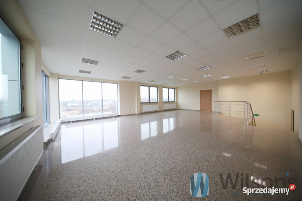 wynajmu lokalu Wola Mrokowska Szkolna 600m2 sprzedam