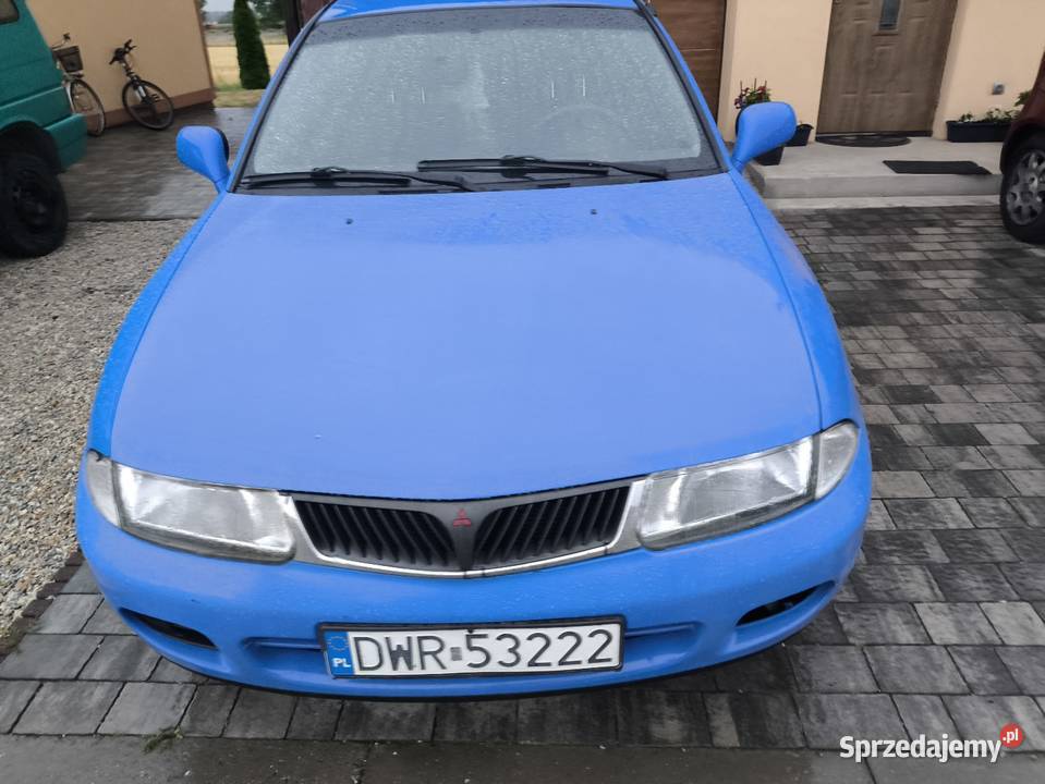 Mitsubishi Carisma 18 GDI nieuszkodzony sprzedam