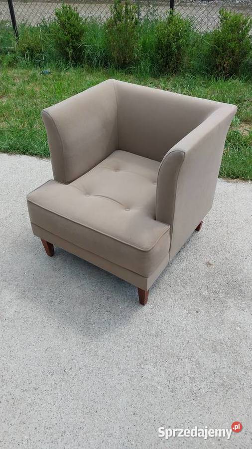 Fotel Wypoczynkowy w Kolorze Beżowym zestaw 4 mazowieckie Kazuń Polski