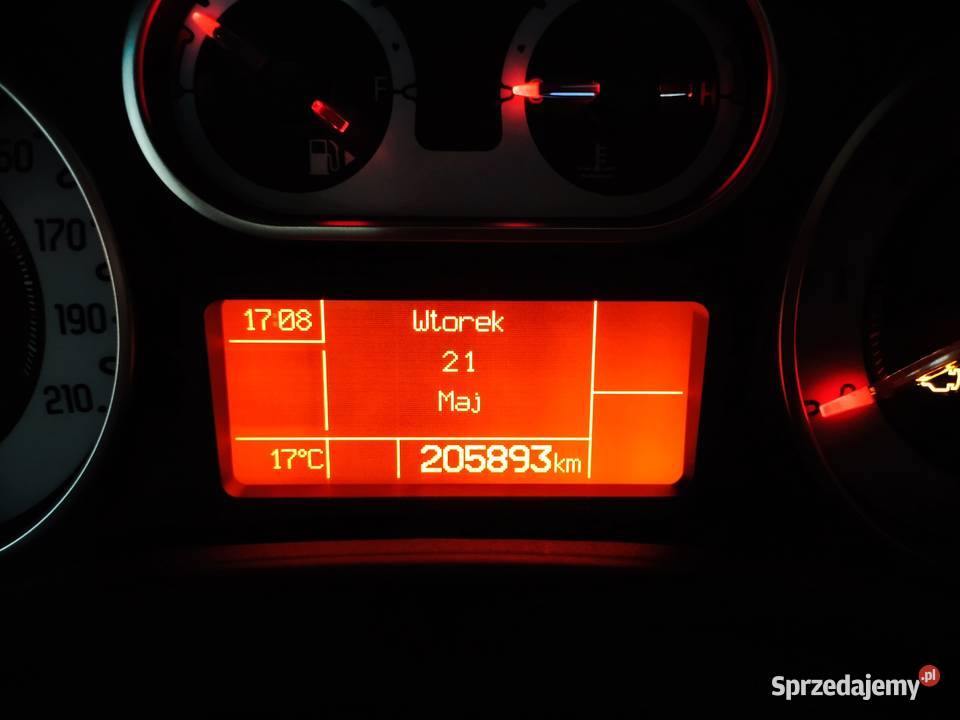 Sprzedam prywatnie FIAT 500L Lounge 16 MultiJet diesel Przyłubsko