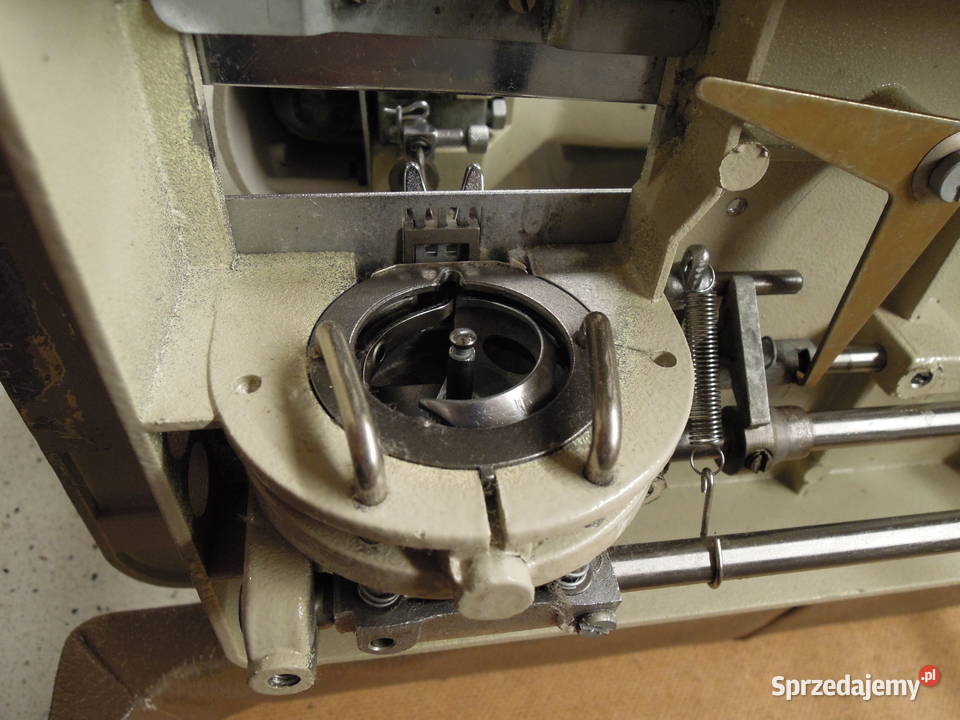 Maszyna do szycia ŁUCZNIK 466 walizkowa Toruń