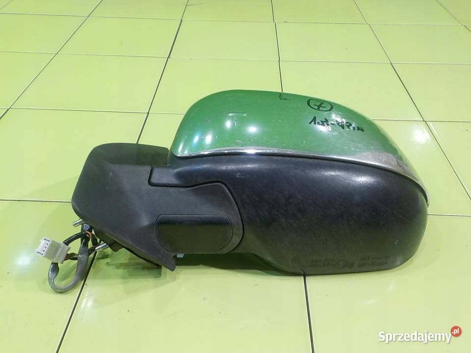 MITSUBISHI OUTLANDER II 20 DID 09r 5D lusterko