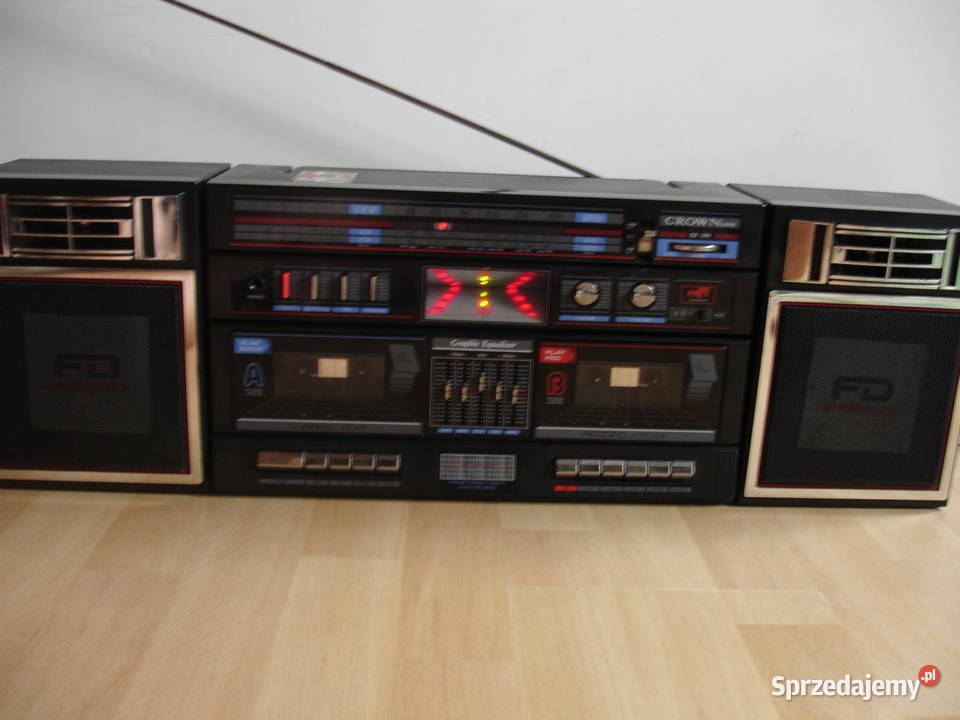 Radiomagnetofon CROWN SZ389