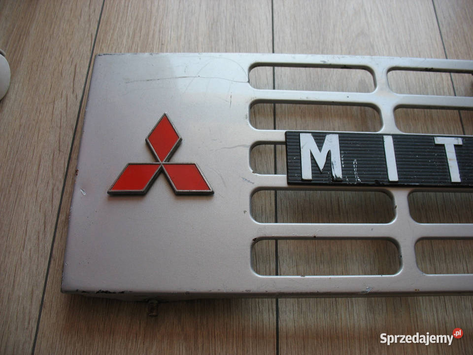 Mitsubihi Pajero atrapa grill 1983r terenowe Przemyśl