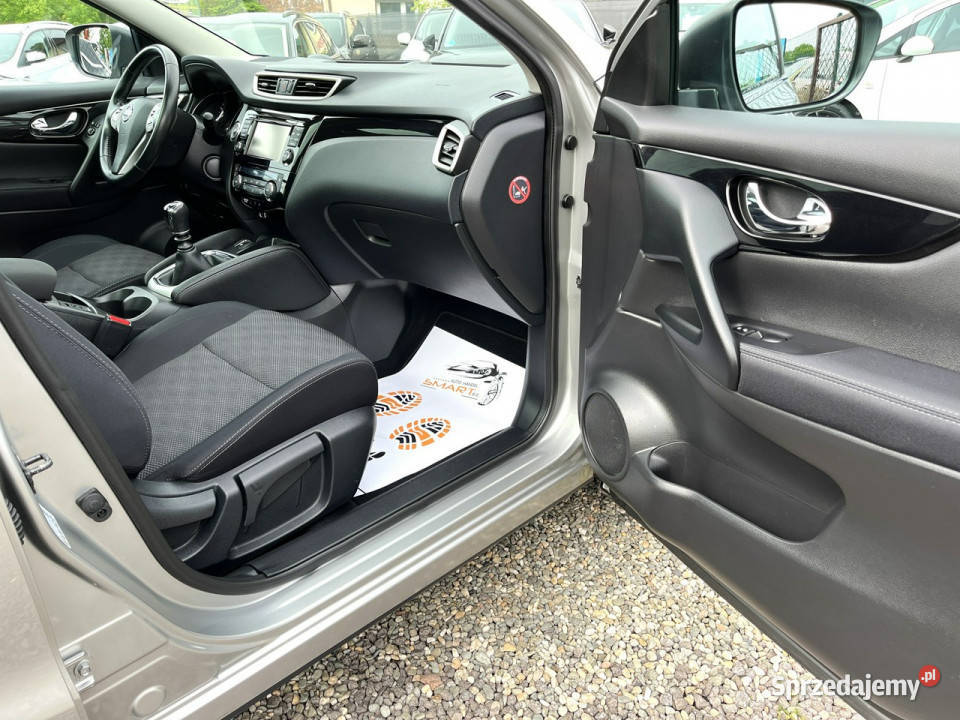 Nissan Qashqai Panorama Kamera Navi Serwisowany Zarejestrowany w Polsce Qashqai Rydułtowy sprzedam