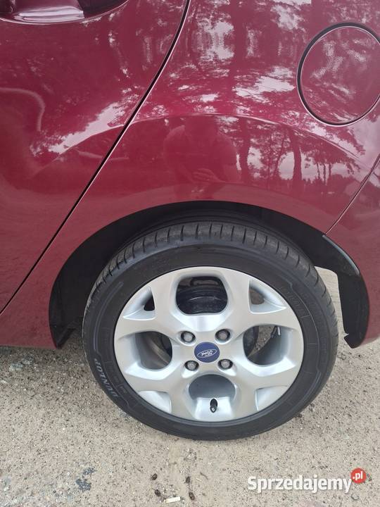 FORD Fiesta mk7 benzyna 125 klimatyzacja Sieradz