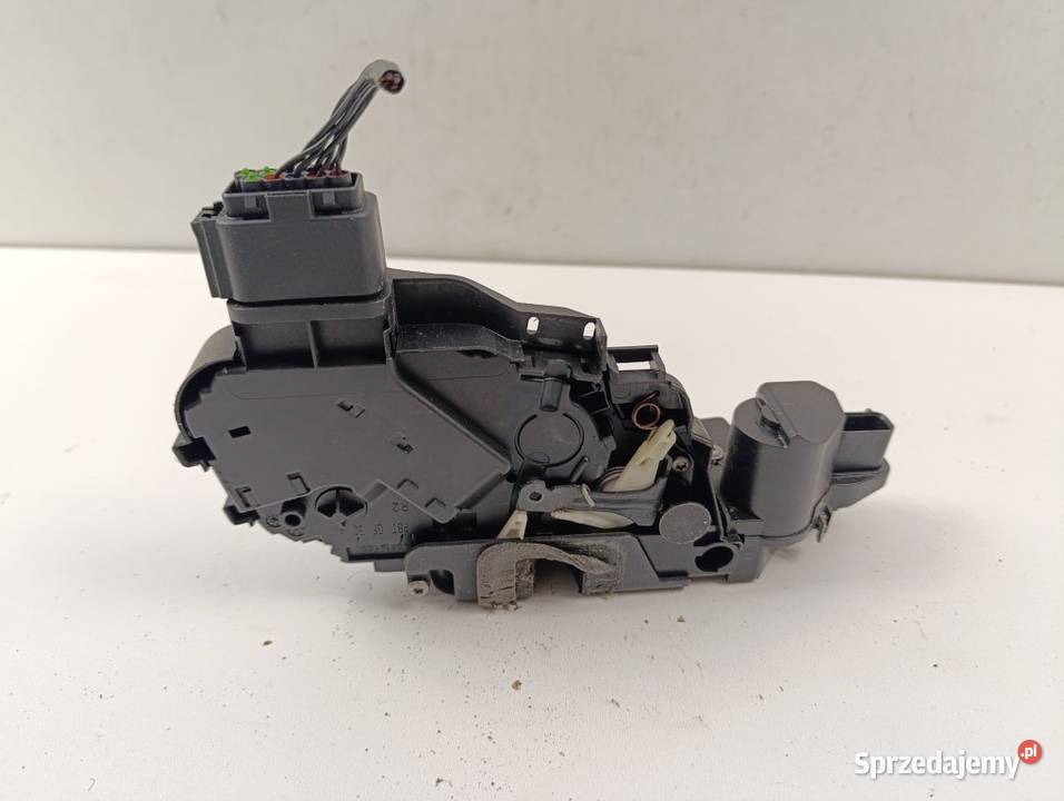 RANGE ROVER L320 ZAMEK DRZWI PRZÓD PRAWY 14PIN osobowe Zbierkowo