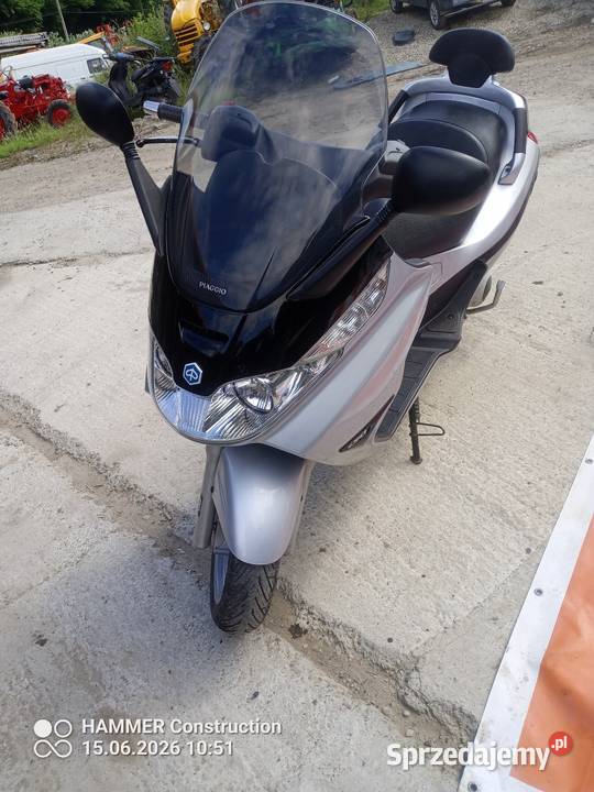 Piaggio x8