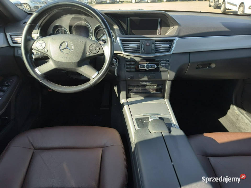 Mercedes E 300 30 diesel 231 automat skóra xenon Kęty