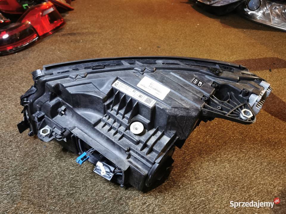 LAMPA MERCEDES EQC 293 FULL LED PRAWY Pielgrzymka