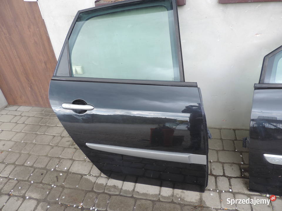 RENAULT SCENIC 2 DRZWI PRAWE TYLNE NV676 Rok produkcji 2004 Nowy Sącz