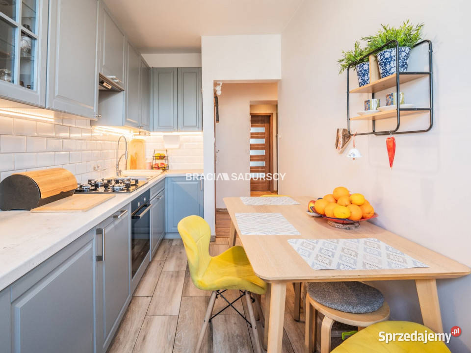 Mieszkanie 665m2 3 pokoje Kraków Osiedle Zielone cegła