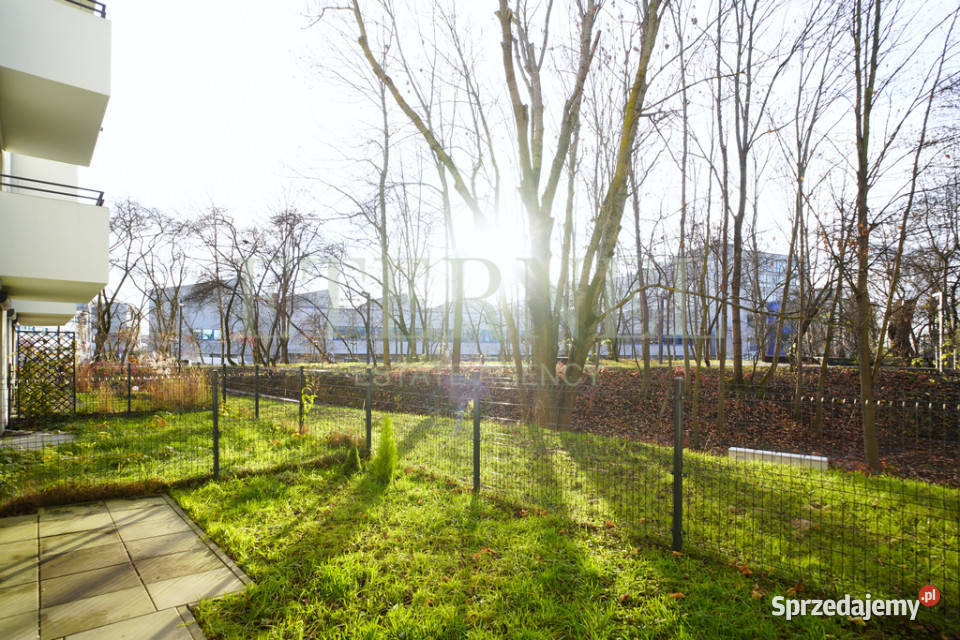 Apartament z ogródkiem Bonarki 48m2 apartamentowiec