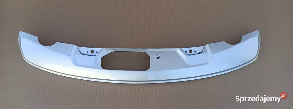 VOLVO XC40 17 DOKŁADKA ZDERZAKA TYŁ CHROM Bieleń