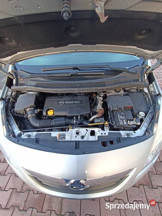 Opel Meriva B 17 CDTi srebrny