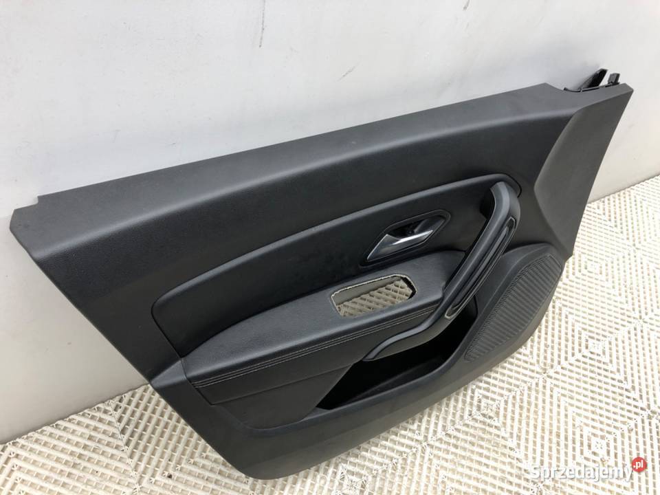 BOCZEK DRZWI LEWY PRZÓD DACIA DUSTER SUV