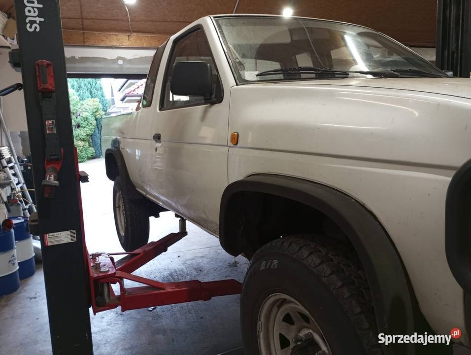 Nissan King kabpikup 4x4 zabytek żółte blachy zarejestrowany jako zabytek Wrocław sprzedam