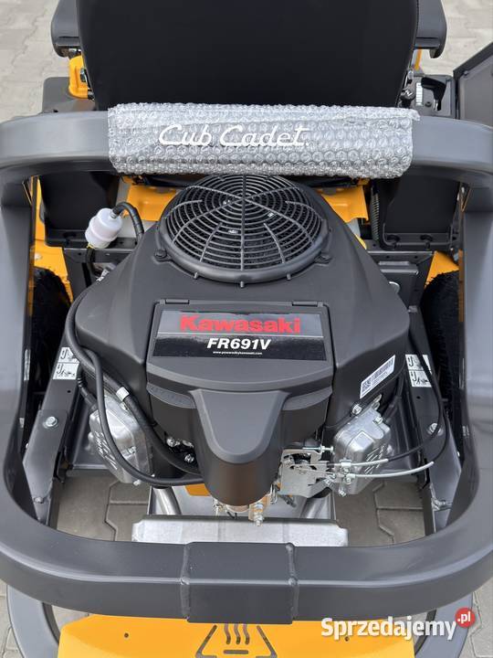 Cub Cadet Z2 127 Zero Turn 24 Kawasaki traktorek Lututów sprzedam