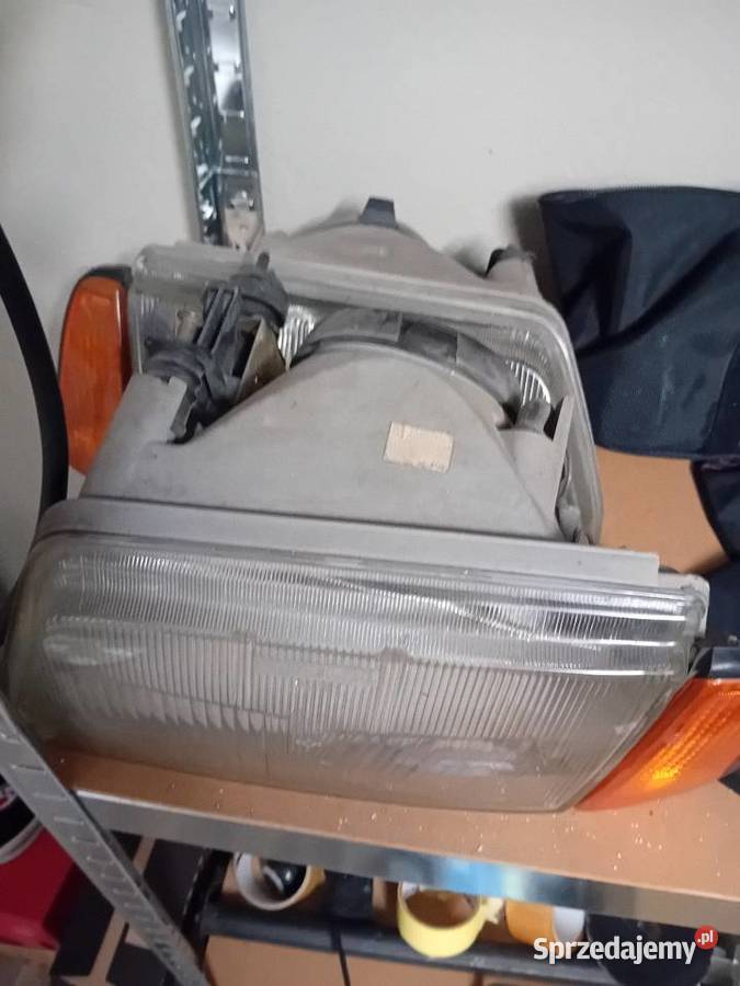 Przednie kompletne Oryginalne Lampy Fiat CC Stan Rok produkcji 1995 Wołów