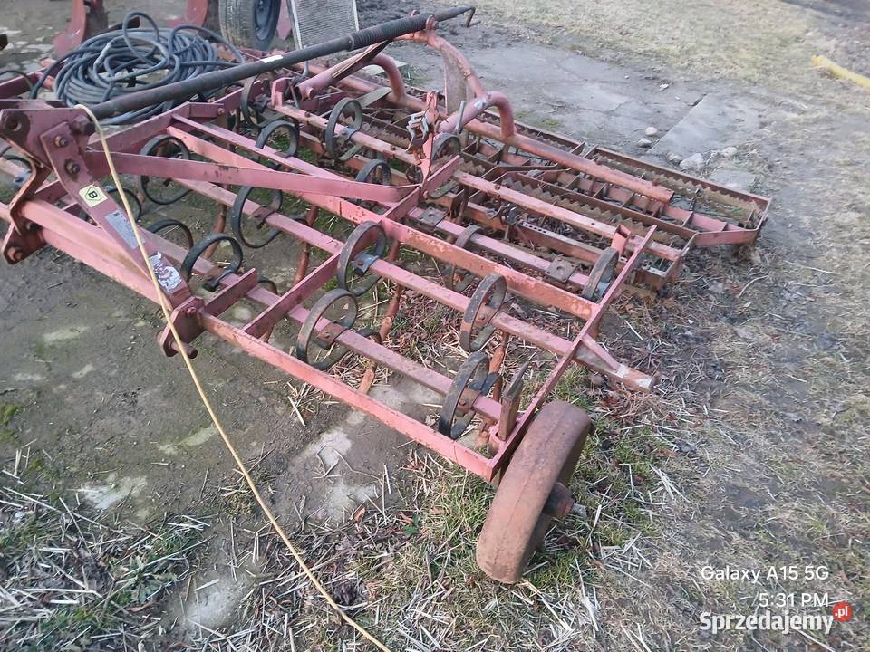 Kultywator agregat uprawowy