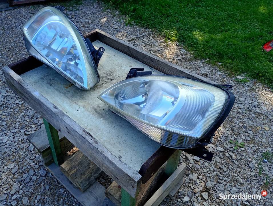 Opel Corsa C lampy przód Valeo Lampy przednie Kielce