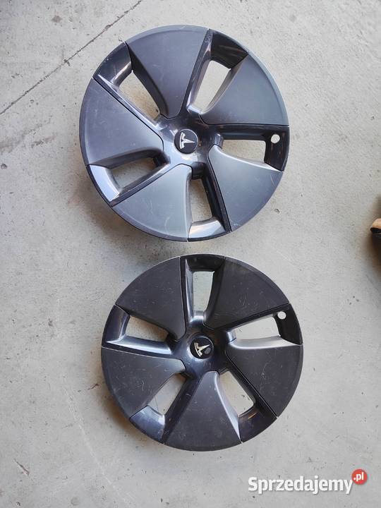 Tesla model 3 kołpak 18 sprzedam