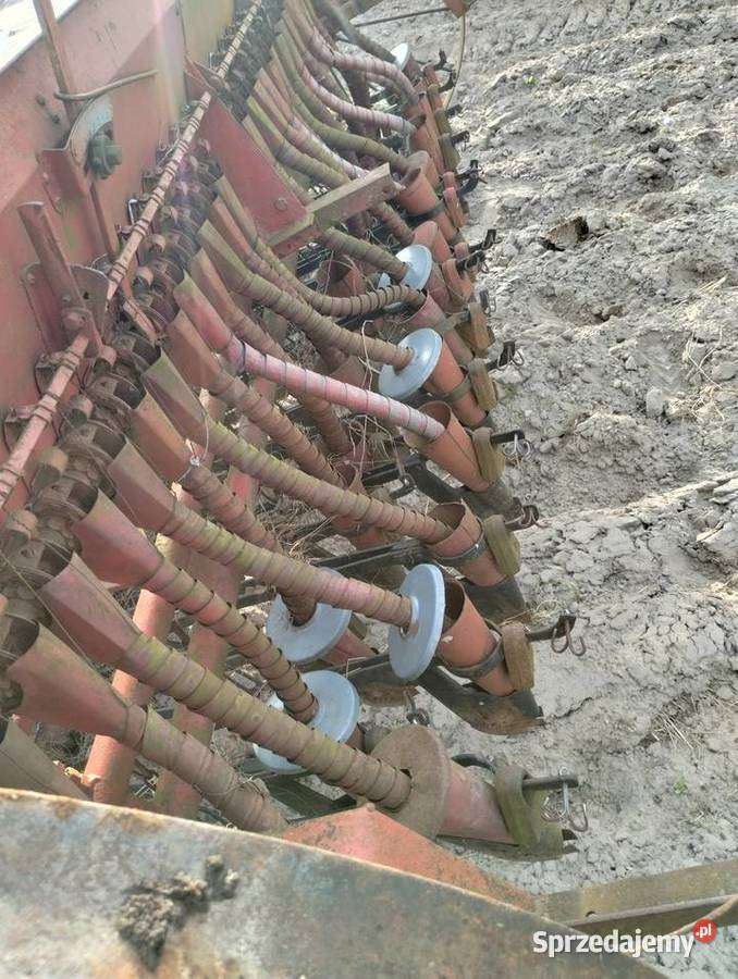 Siewnik konny przerobiony do ciągnika Krasnystaw