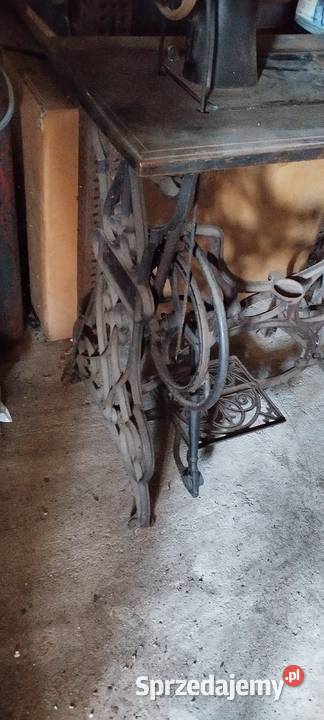 Stara Maszyna Singer plus stolik żeliwny Wolsztyn